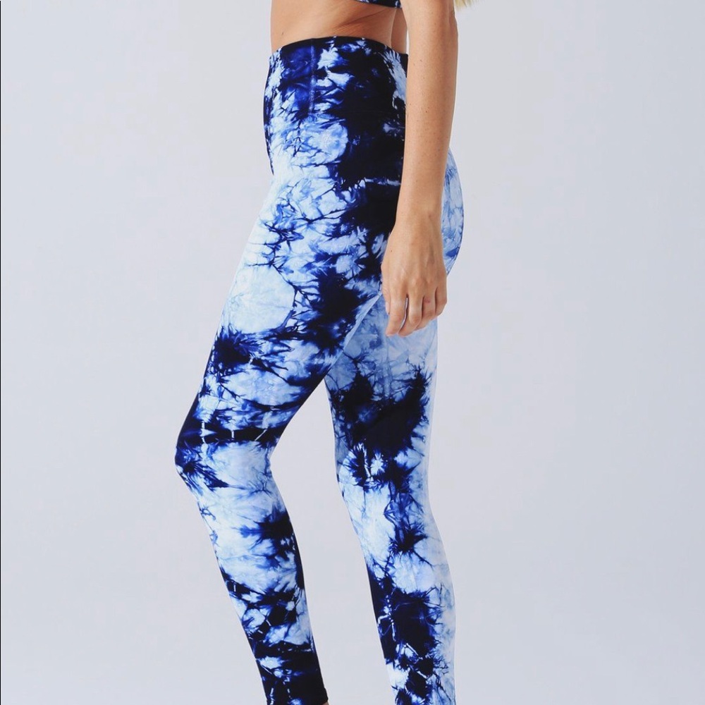 ELECTRIC AND ROSE TIE DYE LEGGINGS